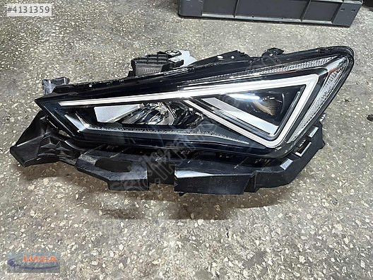 LEON CUPRA ORJİNAL ÇIKMA SOL FAR