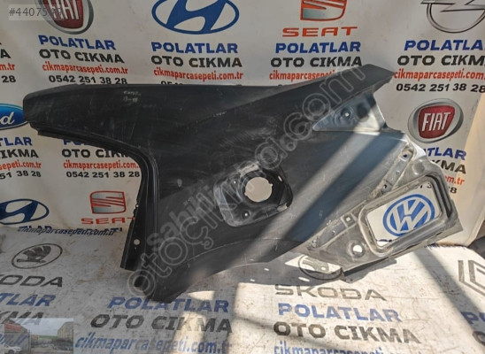 Toyota Corolla arka sol çamurluk