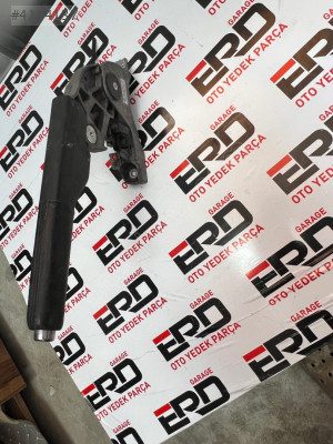 VW Scirocco EL FIRENİ KOLU 1K0711303P3Q7