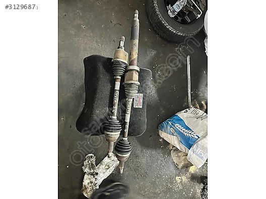 FORD FİESTA 1.4 SAĞ SOL AKS