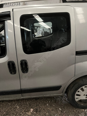Fiat Fiorino sol sürgülü kapı dolu çıkma orijinal