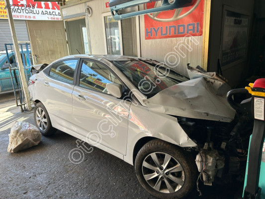 HYUNDAI ACCENT BLUE SAĞ KAPI ORJİNAL