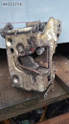 Opel ascona sağ ön kapı kilidi