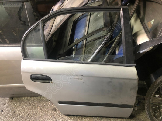 Honda Civic sağ arka kapı