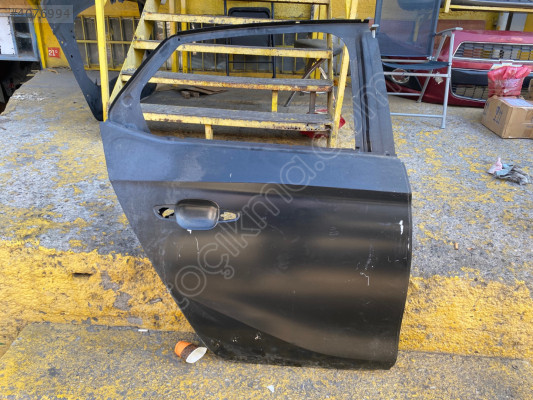 OPEL CORSA F SAĞ ARKA KAPI SIFIR TAŞIMA HATALI 9837705980