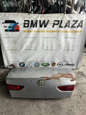 ALFA ROMEO 156 BAGAJ KAPAĞI