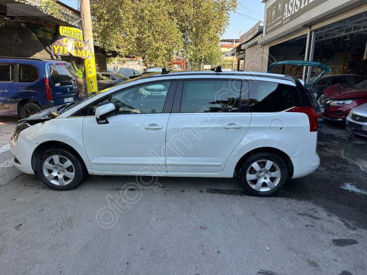 Peugeot 5008 arka dingil