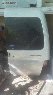 Peugeot partner sağ bagaj kapağı dolu Orjinal