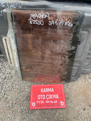 MAZDA B2500 SAĞ ARKA CAM