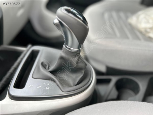 2024 Hyundai İ10 Vites Topuzu Ve Çerçevesi