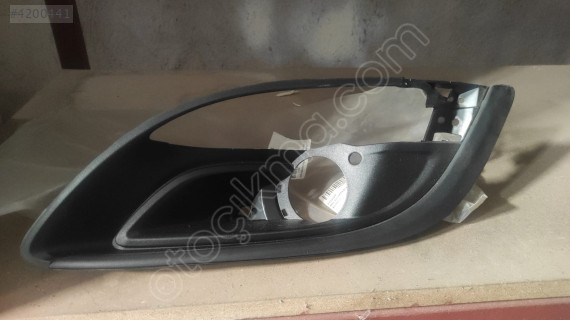 OPEL ASTRA J SOL SİS FARI ÇERCEVESİ KROMSUZ OEM:1223289