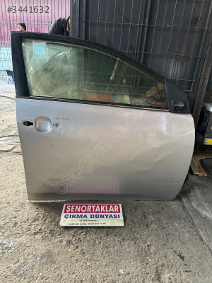 TOYOTA COROLLA ORJİNAL SAĞ ÖN KAPI