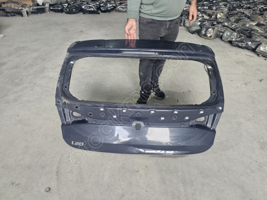 2020/2024 HYUNDAİ İ20 GRİ BAGAJ KAPAĞI ORJINAL LOKALLIK