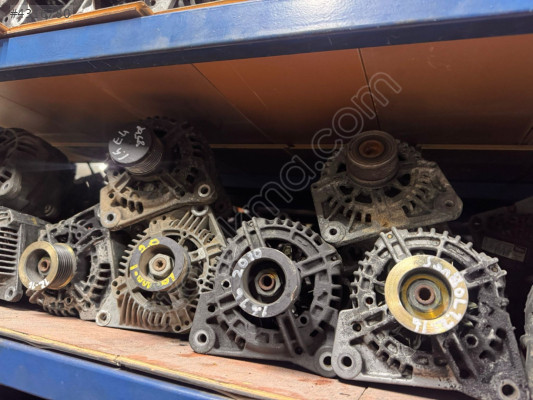 Renault Fluence Çıkma 1.5 Dci Şarj Dinamosu