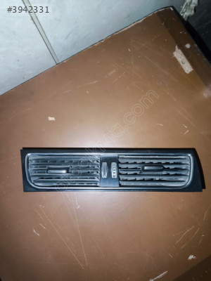 AUDİ A4 A5 ORTA KALORİFER IZGARA
