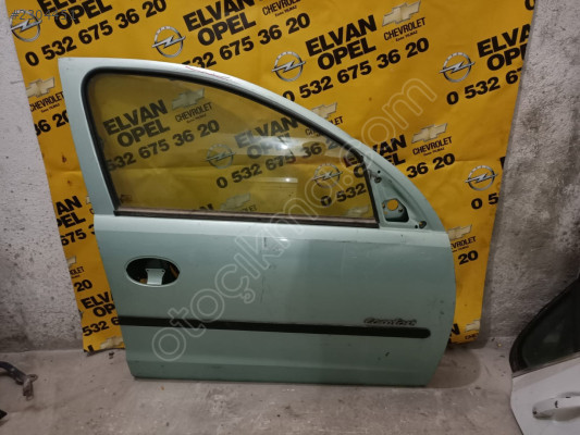 Opel Corsa C Çıkma Sağ Ön Kapı