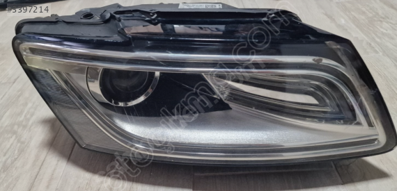 AUDİ Q5 SAĞ ÖN FAR HASARLI!