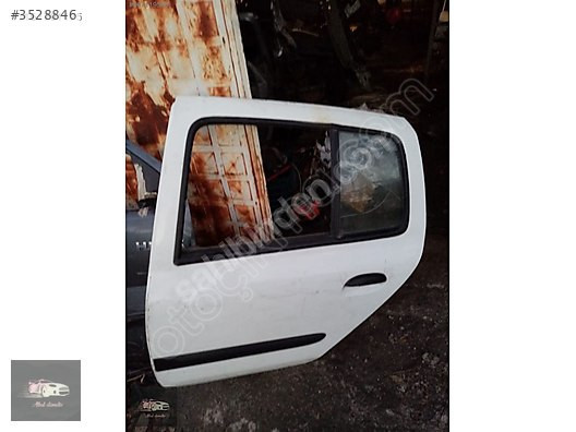 Renault Clio sol arka kapı dolu