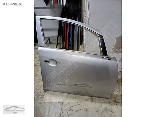 Opel Corsa D çıkma orijinal sağ ön kapı
