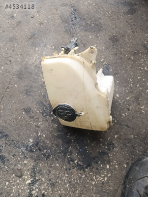 Toyota Corolla efsane su deposu