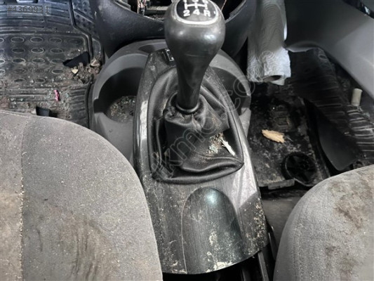 Ford Focus 1 vites çerçevesi