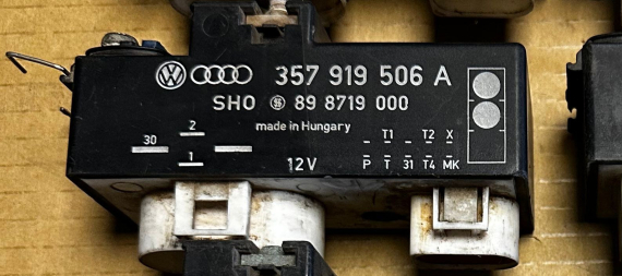 VW JETTA 91-12 FAN RÖLESİ 357919506A