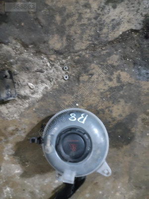 VOLKSWAGEN PASSAT B8 RADYATÖR SU BİDONU