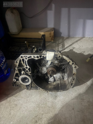 Megane 2 1.5 DCİ 5 İleri Manuel Şanzıman GARANTİLİ 7701700556