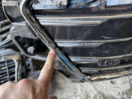 2015 2019 Audi A4 ön panjur