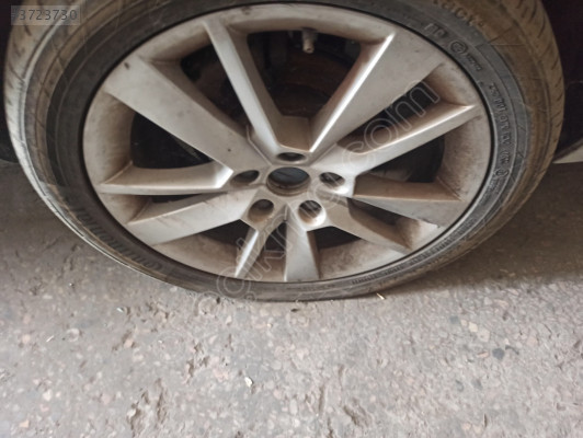 skoda octavia 4 adet cant