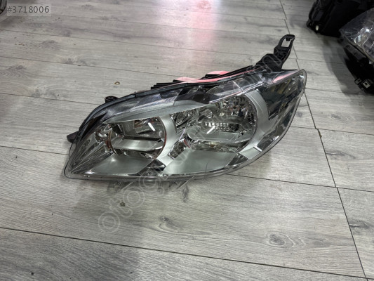 Peugeot 301 ön sağ far orjinal