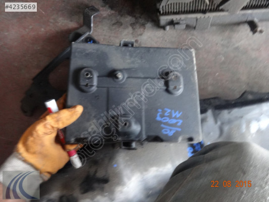 MAZDA 2 2009 ÇIKMA AKÜ ALT PLASTİĞİ