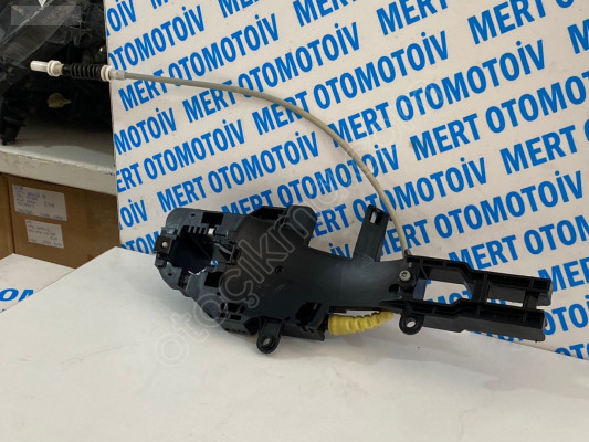 BMW 1 E87 SAĞ ÖN KAPI KİLİDİ İÇ MEKANİZMASI (2004-2011) ORJİNAL