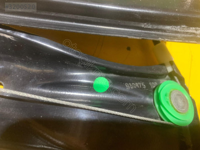 VOLKSWAGEN GOLF 7 SAĞ ARKA CAM KRİKOSU 5G4839461C