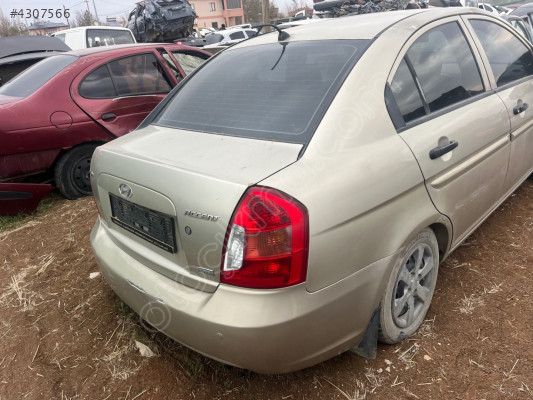 Hyundai accent arka toryon