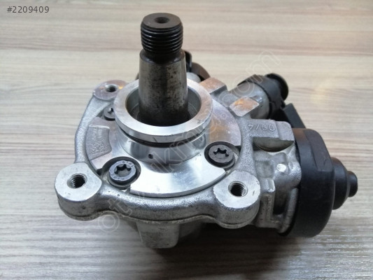 059130755AH AUDİ Q7 3.0 TDİ CASA MOTOR YAKIT POMPASI
