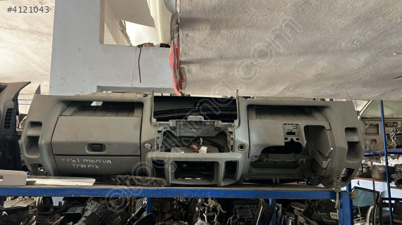 Opel meriva trafik ön göğüs