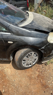 Fiat punto sağ ön çamurluk çıkma tüm parçalar mevcut