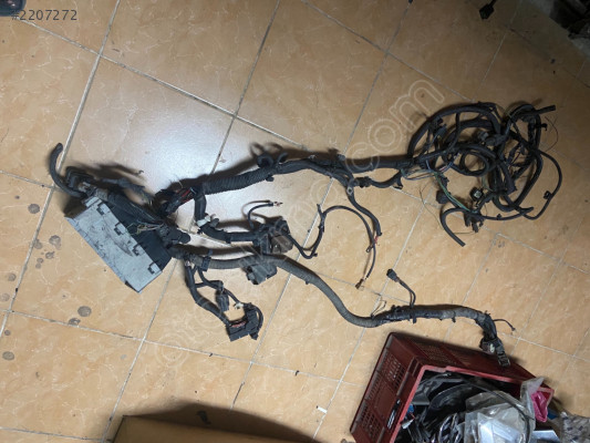 Ford focus 1 motor içi dış sigortalık