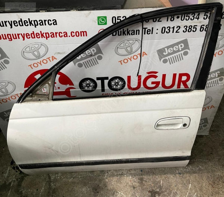 TOYOTA CORONA ÇIKMA SOL ÖN KAPI