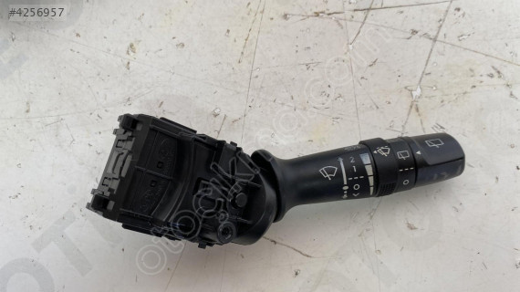 hyundai i20 2013 çıkma orjinal silecek kolu (son fiyat)