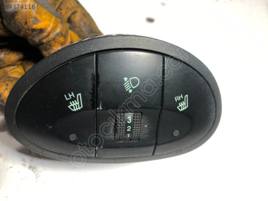 Hyundai Sante Fe Koltuk Isıtma Far Ayar Düğmesi 93300-26000
