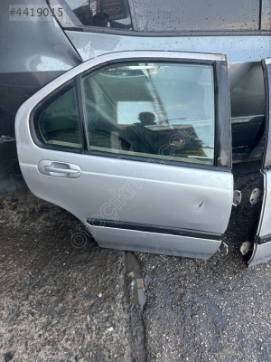 Honda Euro civic sağ arka kapı