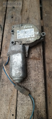 Lada vega sağ ön cam motoru