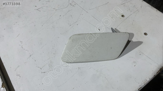 Audi A3 Hb Sol Far Yıkama Kapagı 8V3955275