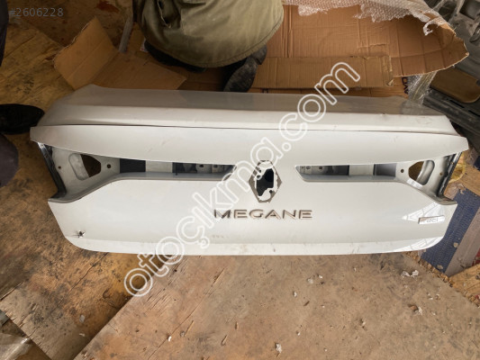 Renult megane 4 arka Bağaj kapağı çıkma orijinal