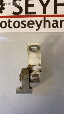 7N0831402 Volkswagen Passat B8 sağ ön arka alt üst kapı menteşesi