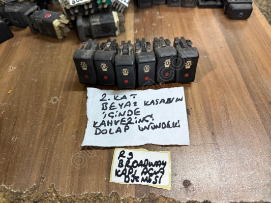 RENAULT 9 MERKEZİ KİLİT DÜĞMESİ , RENAULT 9 KAPI AÇMA DÜĞMESİ