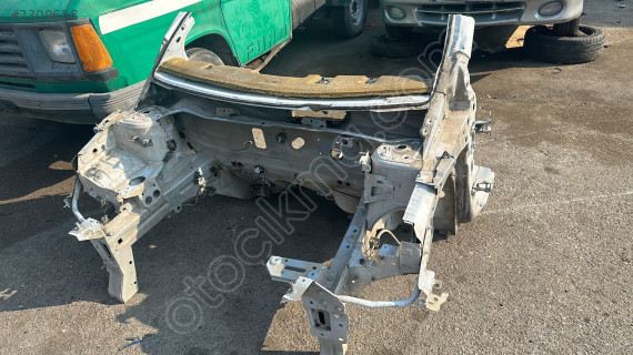 RENAULT CLİO 4 KESME ÖN SAĞ SOL ÇEYREK PODYA ŞASİ MG OTO