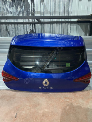 Clio 5 hatasız arka bagaj kapağı